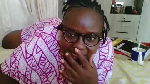 MELVIN online show from February 3, 7:13 am