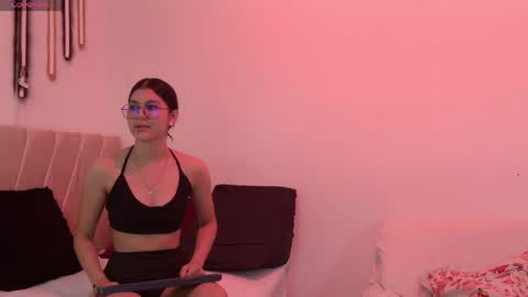 sweetbutspicy online show from May 2, 12:21 pm