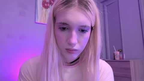 sweetcrystalll online show from July 3, 5:41 pm