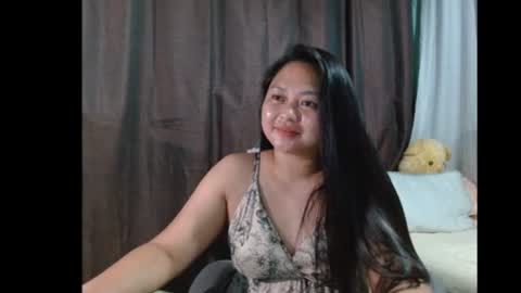 Snapshot of sweetdemurelady chatting on May 7, 2:11 pm Lynn online show from May 7, 2:11 pm