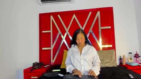 Snapshot of sweetdesire69asm chatting on May 28, 9:12 pm sweetdesire69asm online show from May 28, 9:12 pm