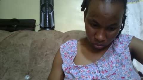 Snapshot of sweetdiva2012 chatting on December 5, 12:14 pm sweetdiva2012 online show from December 5, 12:14 pm