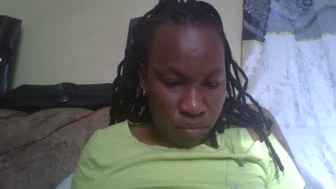 Snapshot of sweetdiva2012 chatting on January 14, 5:24 am sweetdiva2012 online show from January 14, 5:24 am