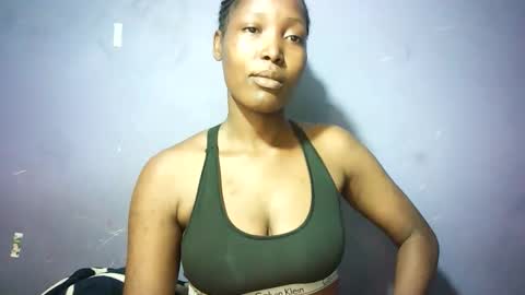 Snapshot of sweetebony_50 chatting on February 11, 5:40 pm sweetebony_50 online show from February 11, 5:40 pm