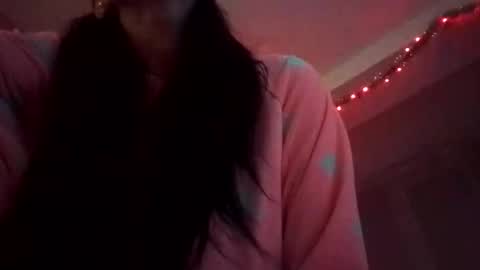 Snapshot of sweetericka chatting on January 3, 4:16 pm Erika online show from January 3, 4:16 pm