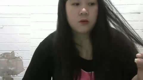 Snapshot of sweethot_asian chatting on January 29, 11:20 am sweethot_asian online show from January 29, 11:20 am