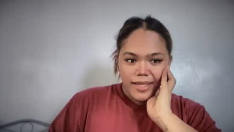 Snapshot of sweethot_bella chatting on October 19, 6:03 am Bella online show from October 19, 6:03 am