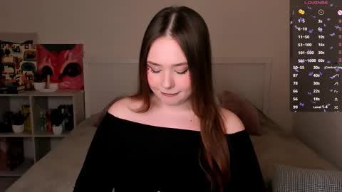 Hannah online show from February 14, 3:09 pm