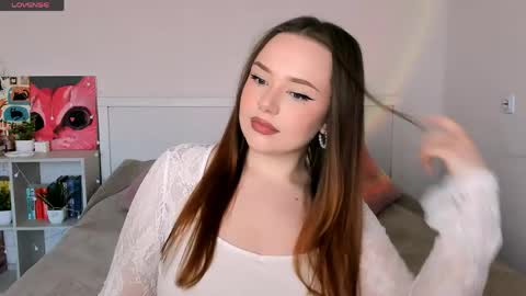 Hannah online show from May 17, 2:13 pm
