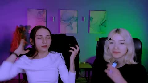 Chloe online show from March 24, 9:47 am