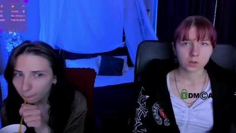 Chloe online show from April 18, 6:56 pm