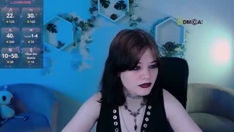 Chloe online show from June 19, 8:29 am