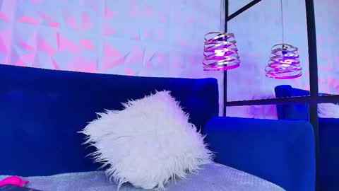 Snapshot of sweetie_foxxxx chatting on January 16, 3:21 am violeta online show from January 16, 3:21 am