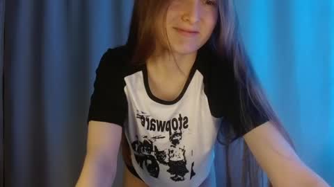 Snapshot of sweetie_lover chatting on May 12, 9:23 pm Annie online show from May 12, 9:23 pm