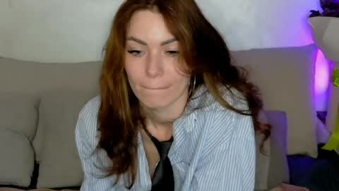 Snapshot of sweetiedarlingxoxox chatting on April 16, 12:50 pm Daddy Babby Girl online show from April 16, 12:50 pm