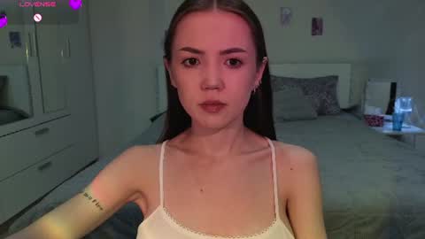 Snapshot of sweetieee_kira chatting on July 20, 3:10 am sweetieee_kira online show from July 20, 3:10 am