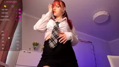 Snapshot of sweetieemarry chatting on June 12, 3:38 am Jully online show from June 12, 3:38 am