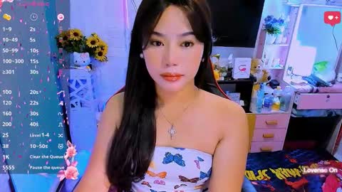 Snapshot of sweetienicole chatting on November 25, 4:29 pm Nicole online show from November 25, 4:29 pm