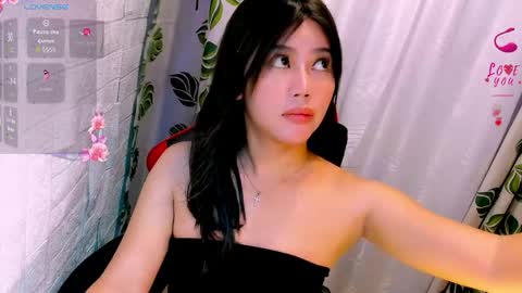 Nicole online show from April 17, 3:15 pm