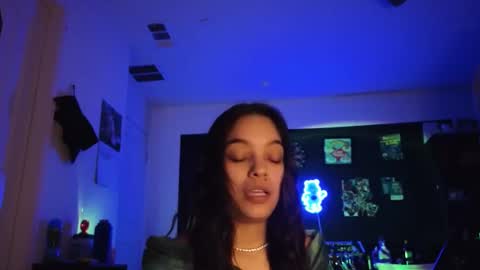 Blu Sweets online show from February 5, 5:45 am