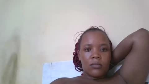 Snapshot of sweetinaya_sexy chatting on February 27, 1:44 pm sweetinaya_sexy online show from February 27, 1:44 pm