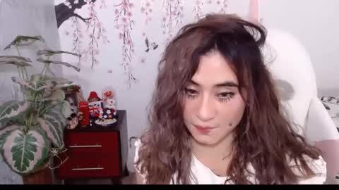Snapshot of sweetkatik chatting on May 21, 4:25 pm karen online show from May 21, 4:25 pm