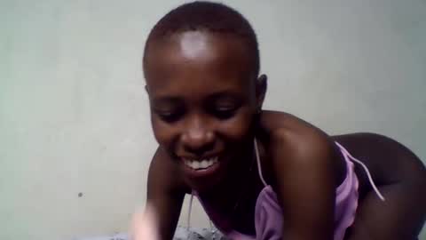Snapshot of sweetkola1 chatting on January 15, 4:33 pm sweetkola online show from January 15, 4:33 pm