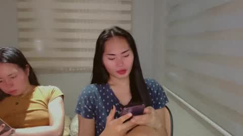 Snapshot of sweetladyboyx chatting on December 19, 12:34 am   online show from December 19, 12:34 am