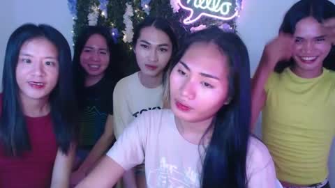 Snapshot of sweetladyboyx chatting on December 21, 1:04 am   online show from December 21, 1:04 am