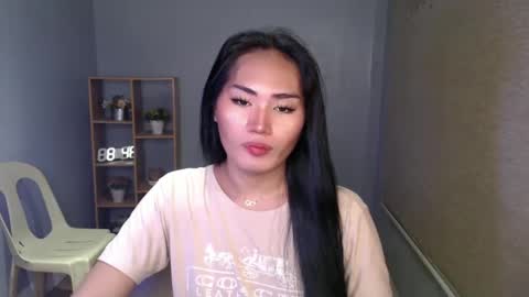 Snapshot of sweetladyboyx chatting on January 8, 3:29 am   online show from January 8, 3:29 am