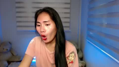 Snapshot of sweetladyboyx chatting on January 12, 3:17 am   online show from January 12, 3:17 am