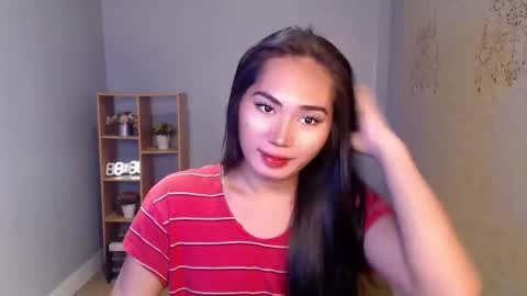 Snapshot of sweetladyboyx chatting on February 14, 11:09 pm   online show from February 14, 11:09 pm