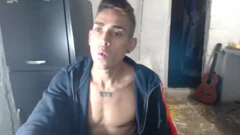 Snapshot of sweetlatinakim chatting on June 7, 5:33 am Camilo online show from June 7, 5:33 am
