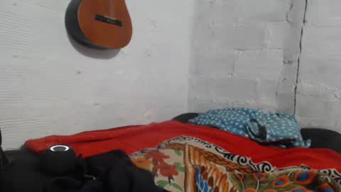 Snapshot of sweetlatinakim chatting on July 21, 1:19 am Camilo online show from July 21, 1:19 am