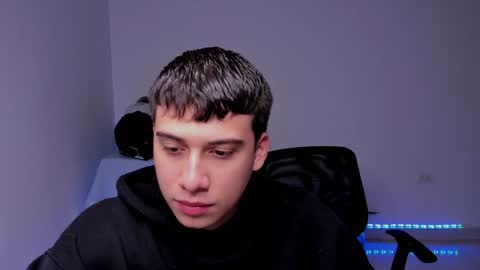 Lian online show from December 11, 3:56 am