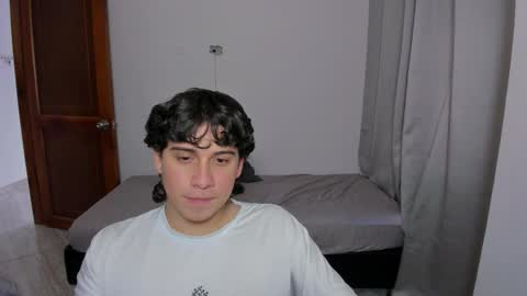 Lian online show from October 7, 6:16 pm