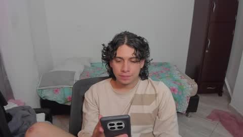Lian online show from May 17, 10:17 pm