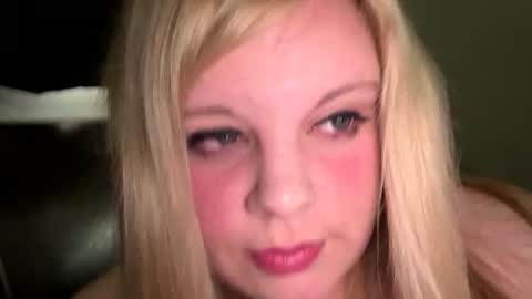 Lisa  online show from April 13, 6:02 pm