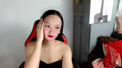 Snapshot of sweetlunarose chatting on July 19, 5:55 am lilcherry online show from July 19, 5:55 am