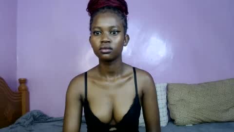 Snapshot of sweetlykaya chatting on June 28, 12:27 am KAYA online show from June 28, 12:27 am