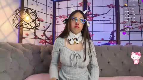 Snapshot of sweetlyundone chatting on May 10, 8:14 pm sweetlyundone online show from May 10, 8:14 pm