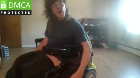 Snapshot of sweetman4u75 chatting on May 20, 10:16 pm Sweet Man online show from May 20, 10:16 pm