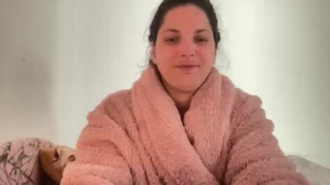 sweetmandyy online show from April 8, 8:03 am