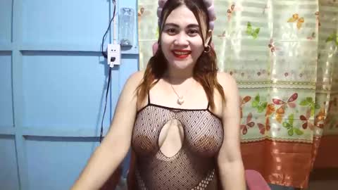 Snapshot of sweetmaria96 chatting on March 14, 8:47 pm sweet maria online show from March 14, 8:47 pm