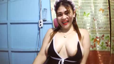 Snapshot of sweetmaria96 chatting on April 14, 6:58 pm sweet maria online show from April 14, 6:58 pm