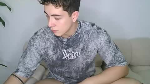 sweetmatias21 online show from April 8, 2:33 am