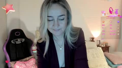 Snapshot of sweetnina_wet chatting on May 22, 10:48 pm Sweetnina online show from May 22, 10:48 pm
