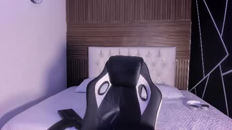 Snapshot of sweetnova_ chatting on July 8, 11:20 pm Sweet Nova online show from July 8, 11:20 pm