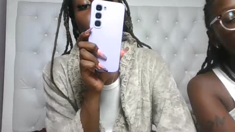 Snapshot of sweetnovah chatting on July 5, 4:19 am Novah girlie online show from July 5, 4:19 am