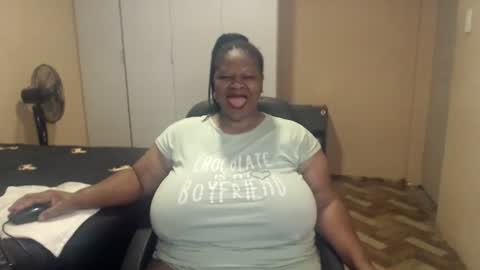 sweetnoziexxx online show from March 24, 3:22 am